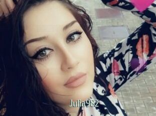 Julia982